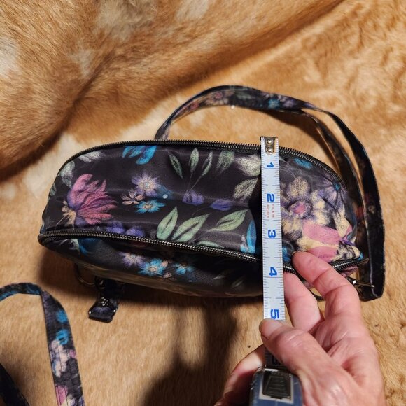 Lug Swivel Crossbody Bag With Floral Print & Multiple Compartments Cottage Whims - Picture 4 of 8